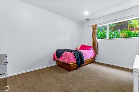 Photo of property in 57a Lavery Place, Sunnynook, Auckland, 0632