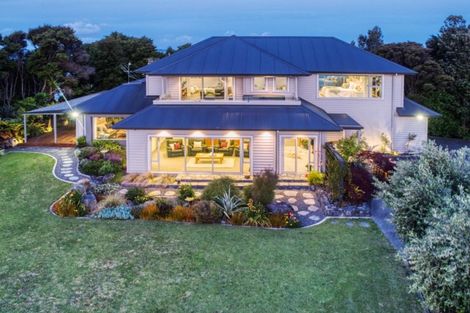 Photo of property in 145 Cornwallis Road, Cornwallis, Auckland, 0604