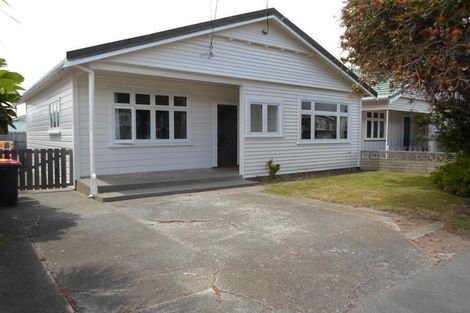 Photo of property in 34 Palm Avenue, Lyall Bay, Wellington, 6022