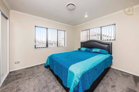 Photo of property in 14 Koroheke Road, Takanini, 2110