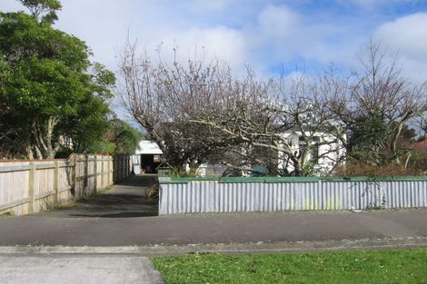 Photo of property in 15 Weston Avenue, Roslyn, Palmerston North, 4414