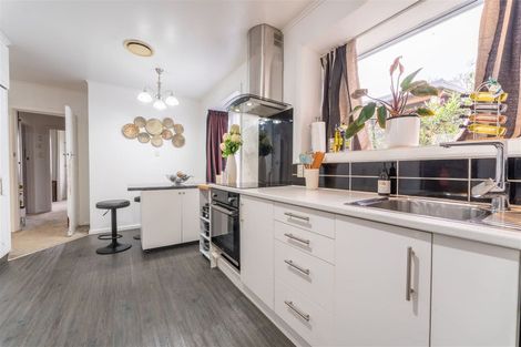 Photo of property in 32 Oxford Street, West End, Timaru, 7910