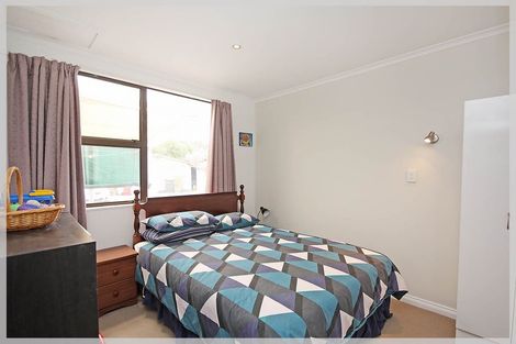 Photo of property in 47 Edinburgh Terrace, Foxton Beach, Foxton, 4815