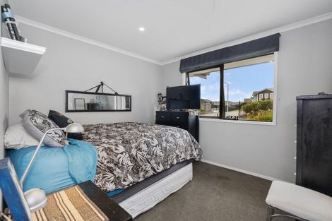 Photo of property in 3 Herring Place, Omokoroa, 3114