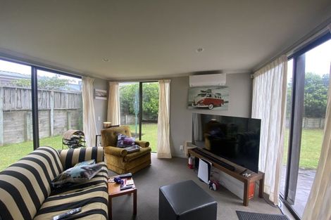 Photo of property in 84 Kentwood Drive, Woodridge, Wellington, 6037