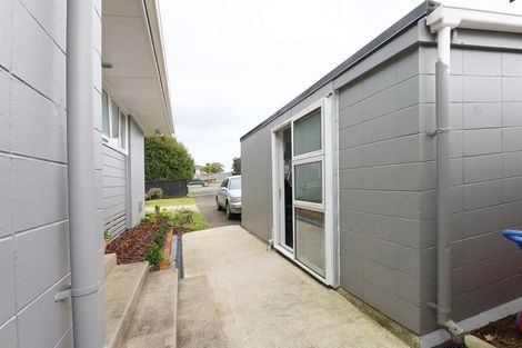 Photo of property in 100 Kitchener Road, Waiuku, 2123