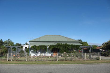 Photo of property in 42 Campbell Street, Geraldine, 7930