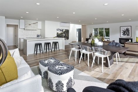 Photo of property in 1/8 Omana Road, Milford, Auckland, 0620