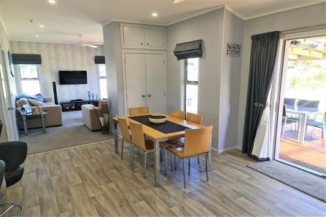 Photo of property in 122 Karo Drive, Matarangi, Whitianga, 3592