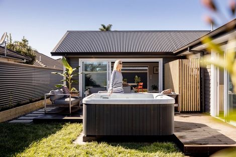 Photo of property in 28 Araroa Place, Papamoa Beach, Papamoa, 3118