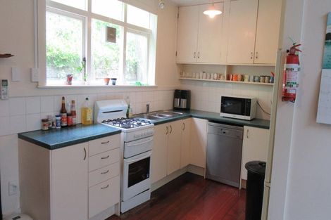 Photo of property in 68 Raroa Road, Kelburn, Wellington, 6012