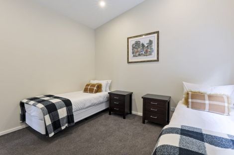Photo of property in 75 Hensman Road, Queenstown, 9300