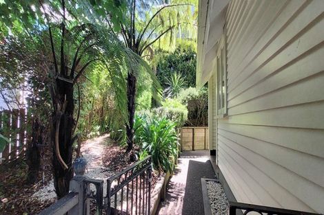 Photo of property in 68 Homewood Avenue, Karori, Wellington, 6012