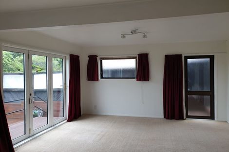 Photo of property in 63a Homebush Road, Khandallah, Wellington, 6035