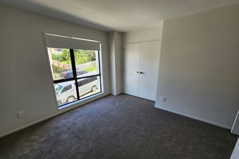 Photo of property in 25 Morihana Close, Glen Eden, 0602