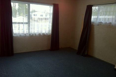 Photo of property in 21 Silverstone Place, Henderson, Auckland, 0612