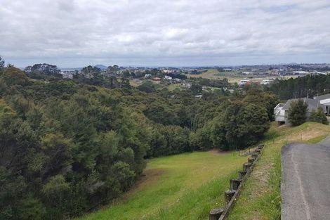Photo of property in 225 Lonely Track Road, Albany Heights, Auckland, 0632