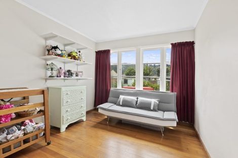 Photo of property in 35 Hunter Street, Taita, Lower Hutt, 5011