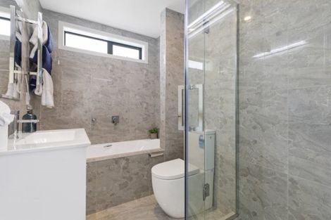 Photo of property in 24a Styca Place, Sunnyvale, Auckland, 0612