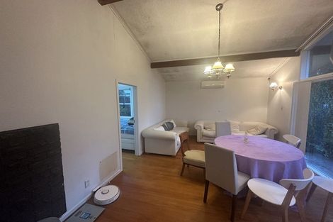 Photo of property in 25 Ellice Road, Totara Vale, Auckland, 0629