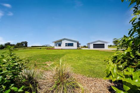 Photo of property in 1253 Upland Road, Egmont Village, Inglewood, 4386