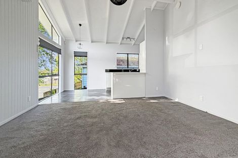 Photo of property in 4 Nearco Street, Randwick Park, Auckland, 2105