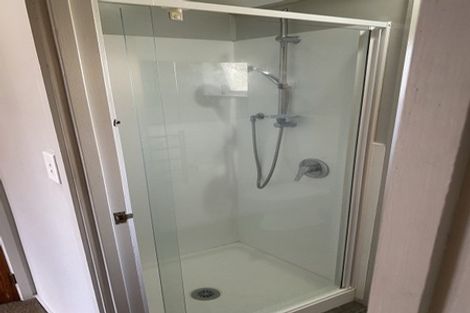 Photo of property in 18 Diana Drive, Glenfield, Auckland, 0627