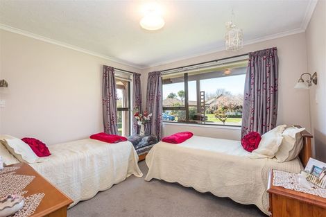 Photo of property in 37 Corfe Street, Ilam, Christchurch, 8041