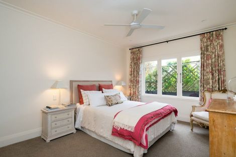 Photo of property in 30 Tauroa Road, Havelock North, 4130