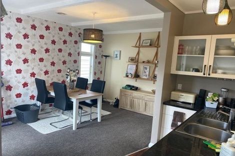 Photo of property in 14 Trelissick Crescent, Ngaio, Wellington, 6035