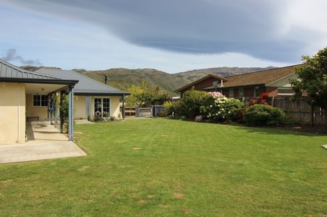 Photo of property in 68 Newcastle Street, Clyde, 9330