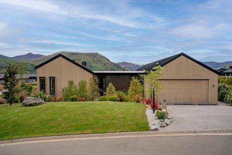 Photo of property in 10 Double Cone Road, Jacks Point, Queenstown, 9371