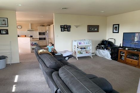 Photo of property in 2 Chestnut Way, Bellevue, Tauranga, 3110