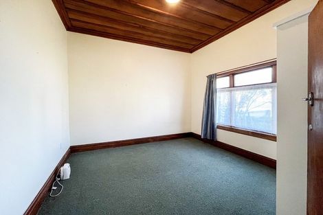 Photo of property in 215 College Street, West End, Palmerston North, 4412