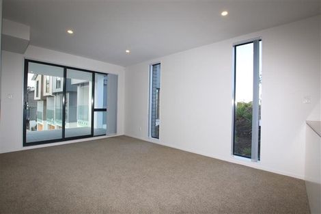 Photo of property in 2 Akeake Lane, Manurewa, Auckland, 2102