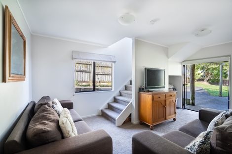Photo of property in 121 Astley Avenue, New Lynn, Auckland, 0600