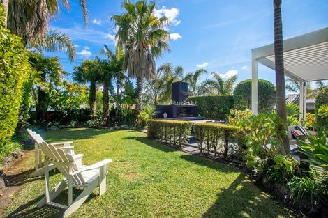 Photo of property in 55 Wainui Avenue, Point Chevalier, Auckland, 1022