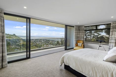 Photo of property in 8a Mandalay Lane, Redcliffs, Christchurch, 8081