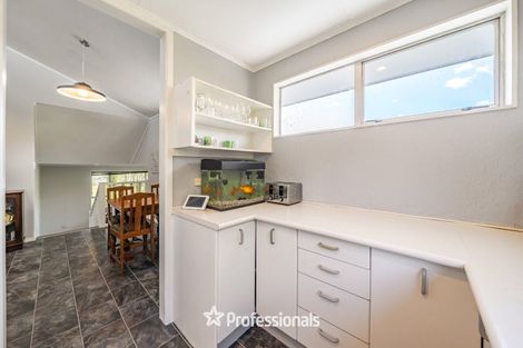 Photo of property in 118 Holborn Drive, Stokes Valley, Lower Hutt, 5019