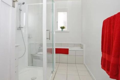 Photo of property in 143 Rongotai Road, Kilbirnie, Wellington, 6022