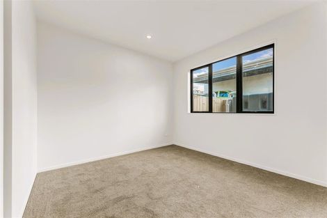 Photo of property in 16b Bellringer Road, Massey, Auckland, 0614