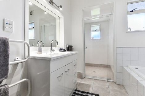 Photo of property in 43 Fifth Avenue, Enderley, Hamilton, 3214