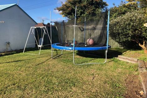 Photo of property in 61 Mako Mako Road, Levin, 5510