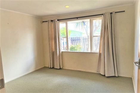 Photo of property in 42 Wyllie Road, Papatoetoe, Auckland, 2025