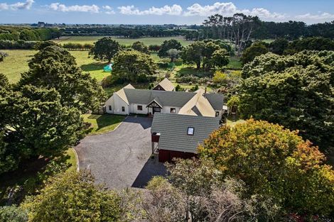 Photo of property in 117 Arcus Road, Te Horo, Otaki, 5582