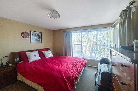 Photo of property in 32 Greendale Avenue, Avonhead, Christchurch, 8042