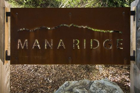 Photo of property in 38 Te Auhi Way, Welcome Bay, Tauranga, 3112