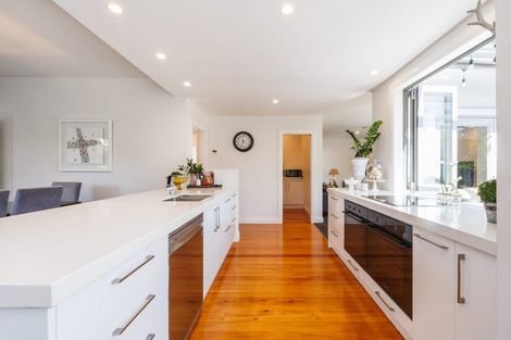 Photo of property in 92 Marne Street, Hokowhitu, Palmerston North, 4410