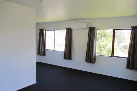 Photo of property in 8 Beech Place, Owhata, Rotorua, 3010