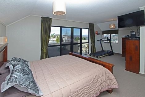 Photo of property in 26 Cumberland Rise, Taradale, Napier, 4112